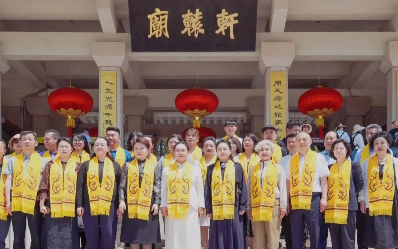 全聯(lián)女企業(yè)家商會(huì)走進(jìn)黃帝陵溯源尋根、凝心鑄魂
